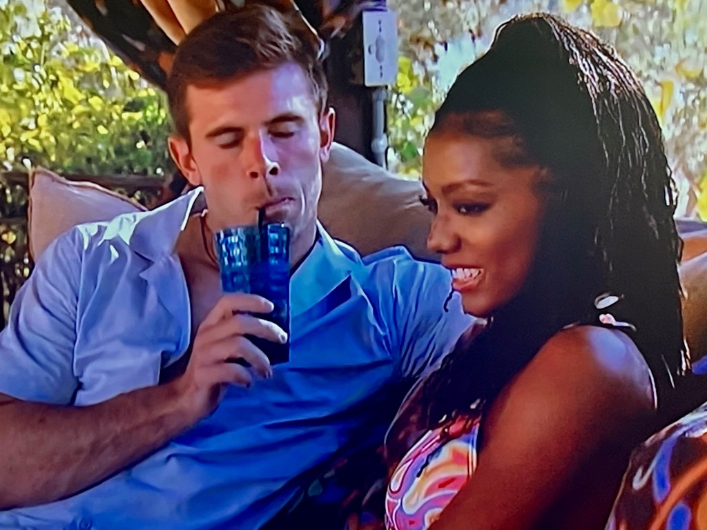 The One Where Zach’s Buzz is Ruined – The Bachelor&nbsp;S27E3